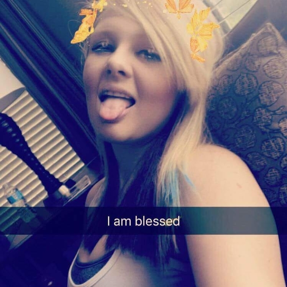 Meet your Posher, Ashley - Picture 1 of 1